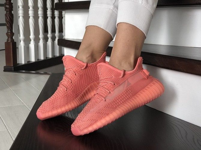 Женские кроссовки коралловые x Yeezy Boost 8898 Мелитополь - изображение 1