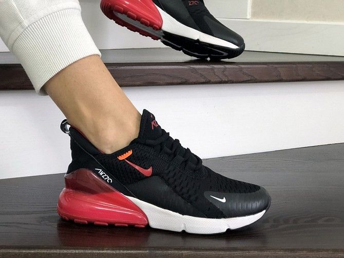 Женские кроссовки черные с белым и красным Air Max 270 8856 Мелитополь - изображение 1