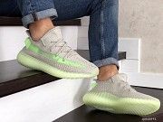 Мужские кроссовки серые с салатовым x Yeezy Boost 8891 Мелитополь