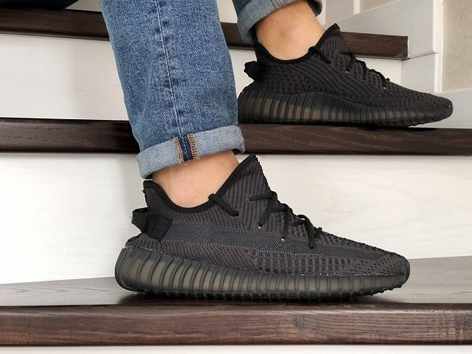 Мужские кроссовки темно серые x Yeezy Boost 8892 Мелитополь - изображение 1