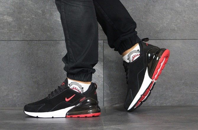 Мужские кроссовки черные с красным Air Max 270 8398 Мелитополь - изображение 1