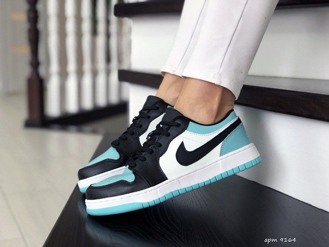Женские кроссовки белые с мятным и черным Air Jordan 1 Low 9164 Мелитополь - изображение 1