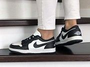 Женские кроссовки белые с черным Air Jordan 1 Low 9159 Мелитополь