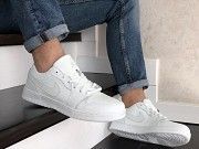 Мужские кроссовки белые Air Jordan 1 Low 9157 Мелитополь