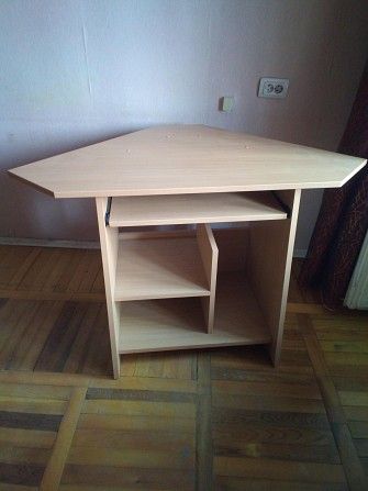 стол письменный Киев - изображение 1