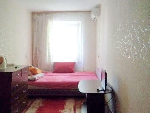 Владелец . Продам свою 3-х комн. кв. Приморский район 56 кв м . Одесса - изображение 1