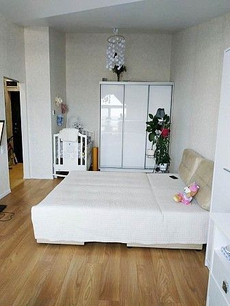Продам 1 комнатную квартиру на Бочарова 40 кв.м. Одесса - изображение 1