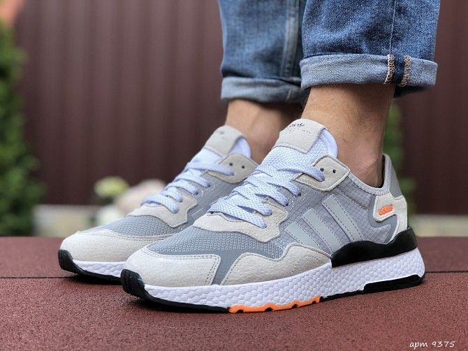 Мужские кроссовки бежевые с белым Jogger Boost 9375 Мелитополь - изображение 1