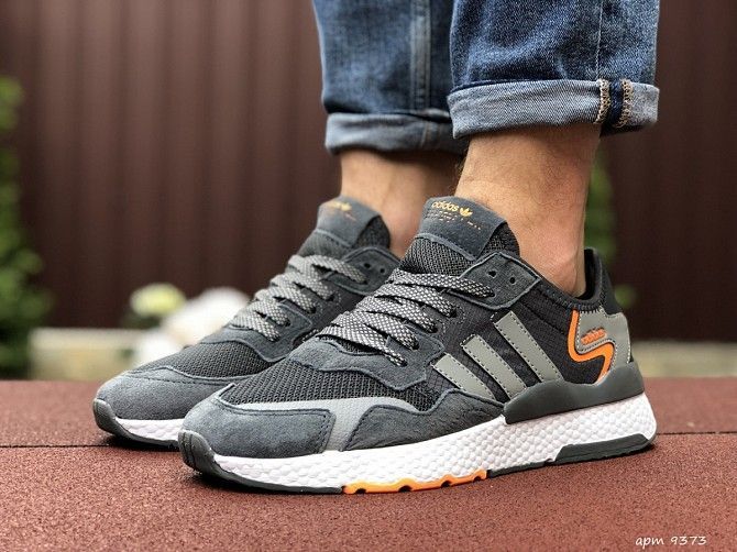 Мужские кроссовки серые с белым Jogger Boost 9373 Мелитополь - изображение 1