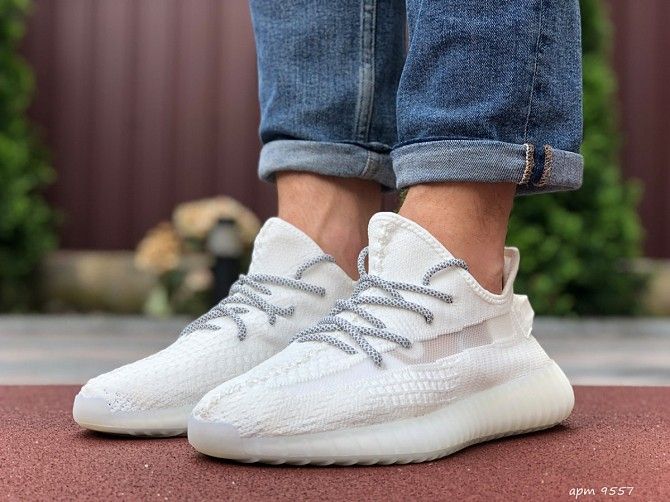 Мужские кроссовки белые Boost 9557 Мелитополь - изображение 1