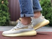 Мужские кроссовки светло серые с бежевым Boost 9555 Мелитополь
