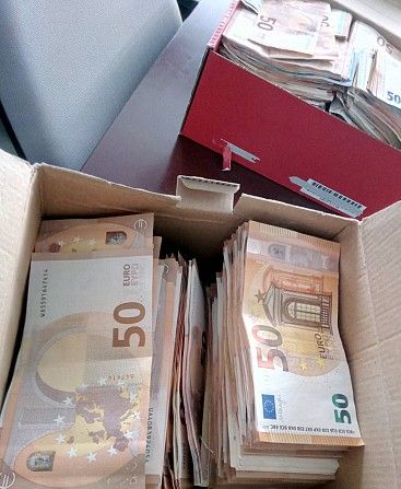 ПРЕДЛАГАЙТЕ ЗАЙМЫ МЕЖДУ ОСОБЕННЫМИ СЕРЬЕЗНЫМИ Ивано-Франковск - изображение 1