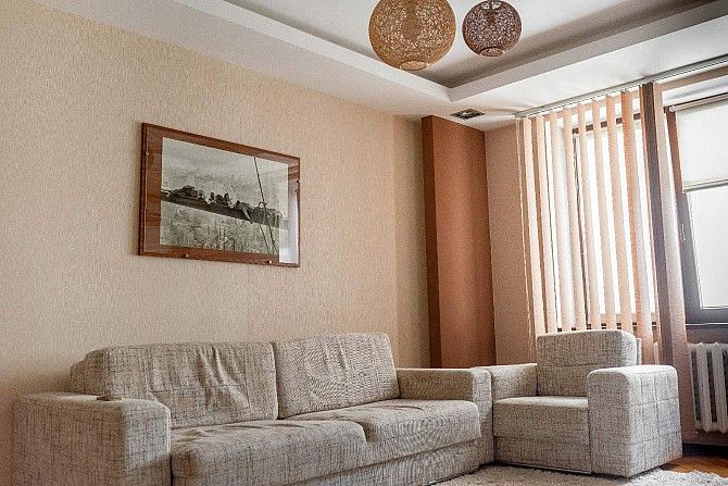 Продається відремонтована двокімнатна квартира в самому серці Рівного. 59 кв. м. Ровно - изображение 1
