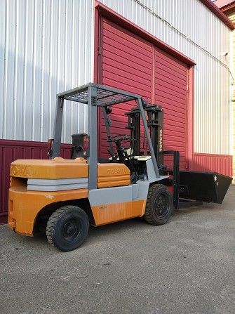 Вилочный погрузчик Toyota 5FG30, г/п - 3 т. Черкассы - изображение 1