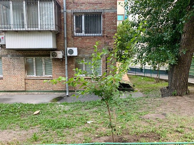 Продам 2 ком квартиру на Печерске,фасад Киев - изображение 1