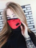 Маска защитная тканевая многоразовая черно-красная с рисунком SKL59-259480 Киев