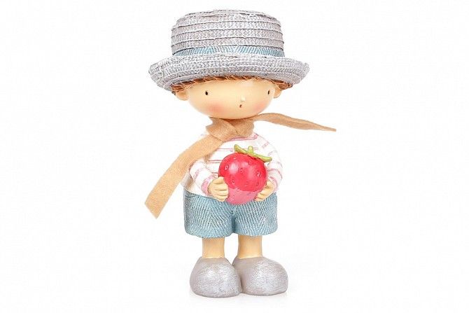 Декоративная фигурка Мальчик с сердцем, 18 см SKL11-250109 Киев - изображение 1