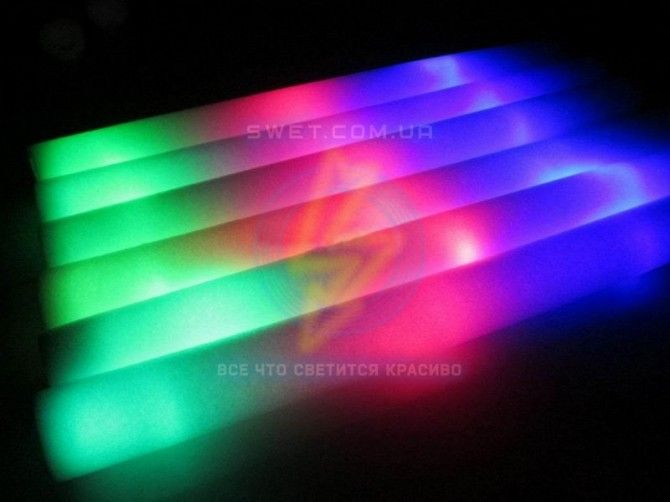Светящаяся поролоновая палочка LED foam 48x4см Київ - изображение 1