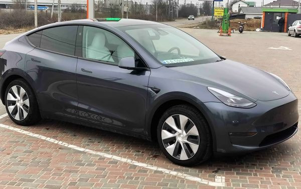 242 Авто на свадьбу Tesla Model Y серая кроссовер Киев - изображение 1