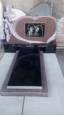 Памятник гранитный. Изготовление под заказ Запорожье - изображение 1
