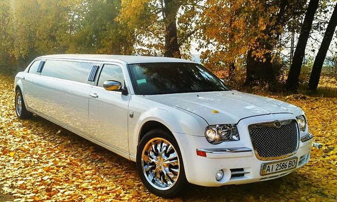 015 Лимузин Chrysler 300C Limo белый прокат Киев - изображение 1