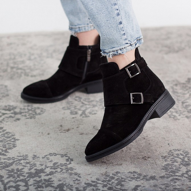 Ботинки женские Fashion Daaku 2646 39 размер 25 см Черный Житомир - изображение 1