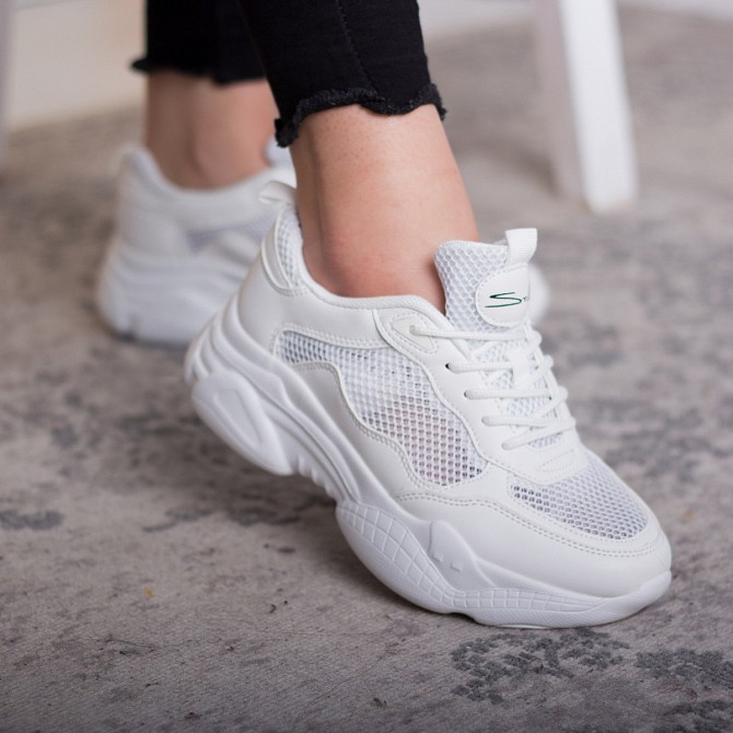 Кроссовки женские Fashion Ubas 2630 38 размер 24,5 см Белый Житомир - изображение 1