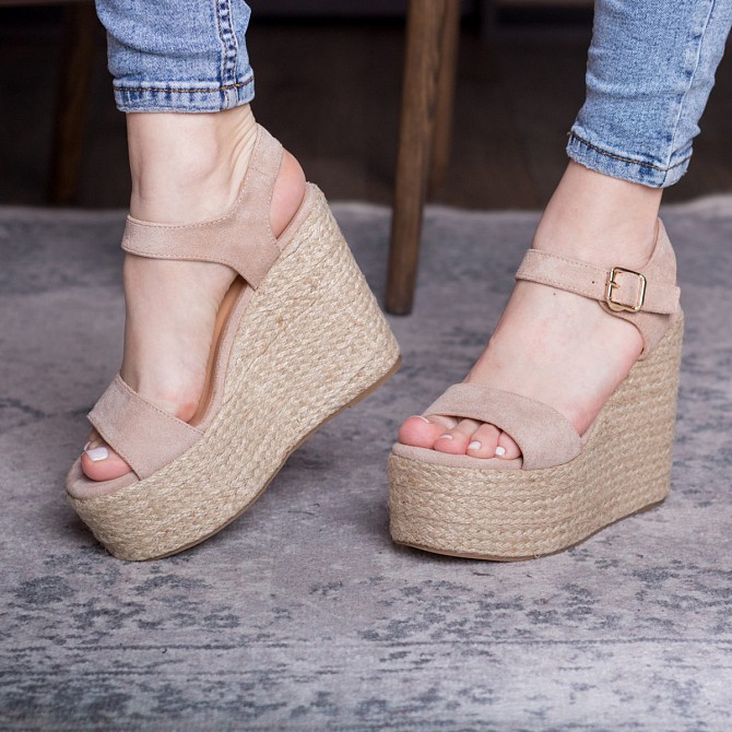 Женские босоножки Fashion Xaram 2672 36 размер 23,5 см Бежевый Житомир - изображение 1