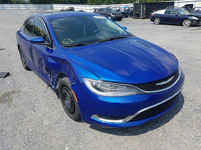 Chrysler 200 Limited 2,4 бензин Київ - изображение 1