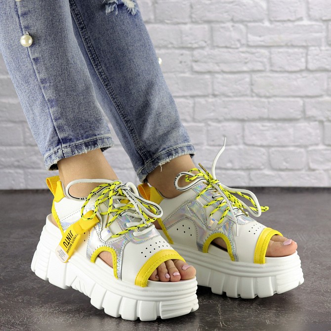 Женские стильные босоножки Fashion Sabella 1568 41 размер 25,5 см Белый Житомир - изображение 1
