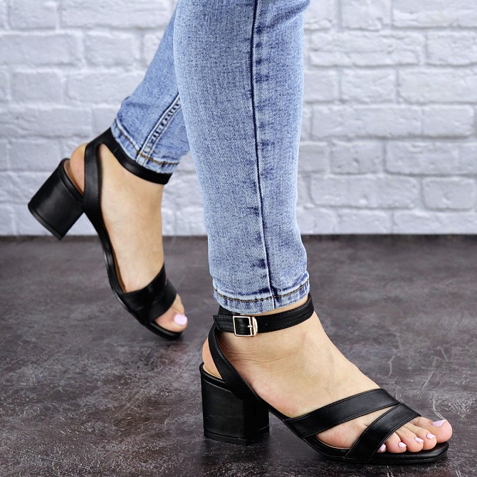 Женские босоножки Fashion Woozie 1838 37 размер 23,5 см Черный Житомир - изображение 1
