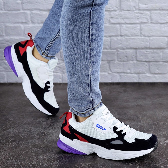 Женские кроссовки Fashion Irv 1889 39 размер 24,5 см Белый Житомир - изображение 1