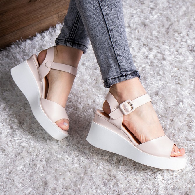 Женские босоножки Fashion Edison 2777 36 размер 23,5 см Бежевый Житомир - изображение 1