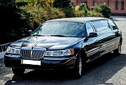 049 Лимузин Lincoln Town Car 120 черный аренда Київ