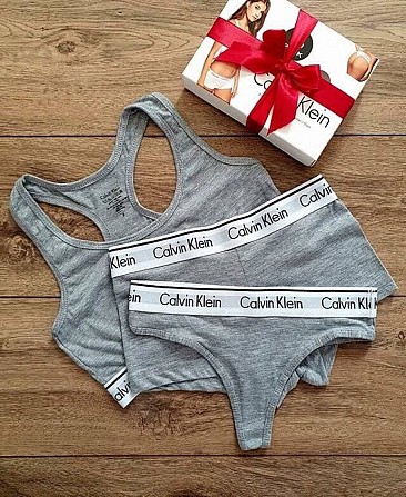 Набор женский calvin klein тройка 3в1 ( стринги + топ + шорты) / кельвин кляйн серый Киев - изображение 1