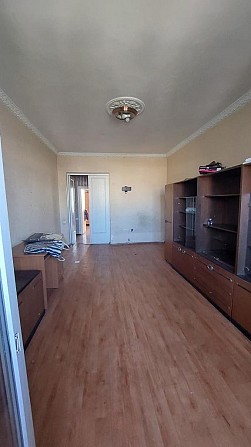 Продам 2 комнатную квартиру в самом центре, улица Леонида Жаботынского, 41. Запорожье - изображение 1