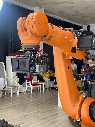 Аренда роботов для шоу и мероприятий, робот манипулятор в аренду Киев - изображение 1
