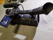 Профессиональная видеокамера Sony HXR-NX5E + доп. оборудование Новомосковск