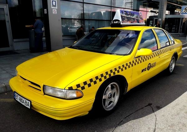115 Аренда прокат Chevrolet Caprice автомобиль желтое такси на съемки в Киеве Київ - изображение 1