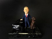 Шаржевая статуэтка на заказ успешный бизнесмен Киев