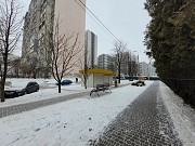 Сдаётся маф пр-т Правди 37 на проходной алее 20м2 есть кондиционер Киев