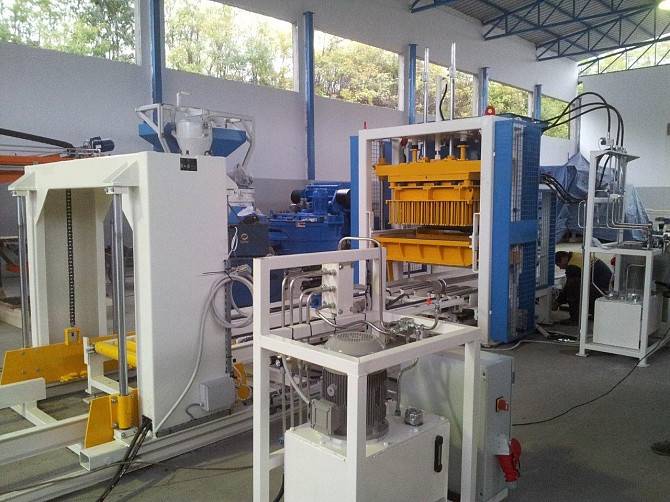 Стационарный вибропресс по производству блоков SUMAB Е-400 Киев - изображение 1