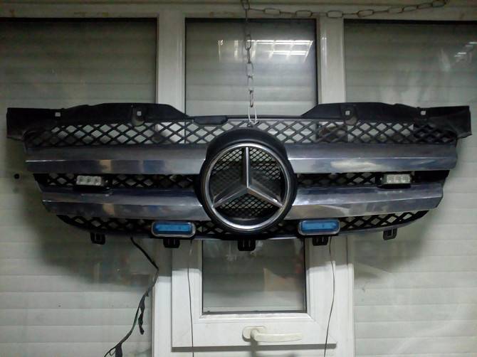 Решетка радиатора Mercedes Sprinter 906 оригинал Київ - изображение 1