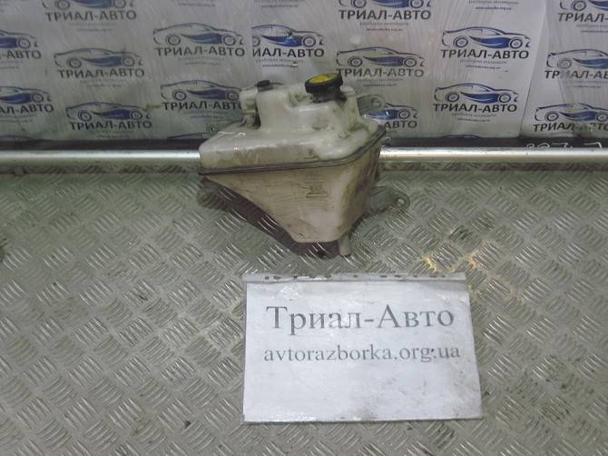 Бачок радиатора на Тойота Прадо 120 Дніпро - изображение 1