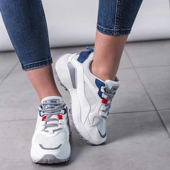 Кроссовки женские Fashion Alani 3523 37 размер 23,5 см Белый Киев - изображение 1