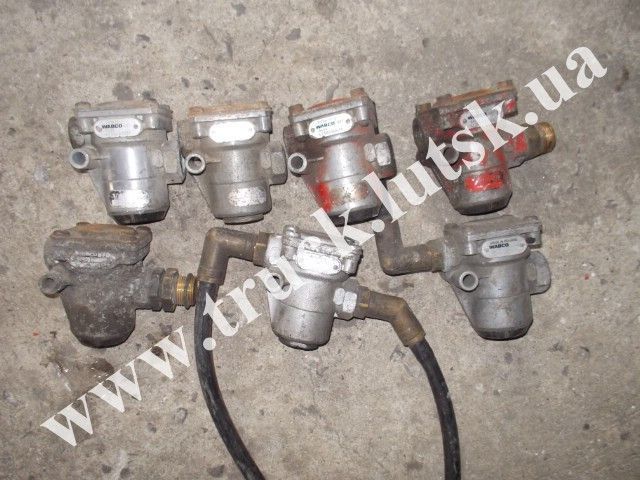 Клапан ограничения давления Wabco Volvo FH12 Euro3 4750150630 2038230 Луцк - изображение 1