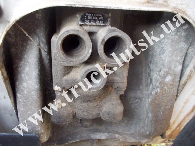Тормозной кран Mercedes 914 0481064205 0024317005 Луцк - изображение 1