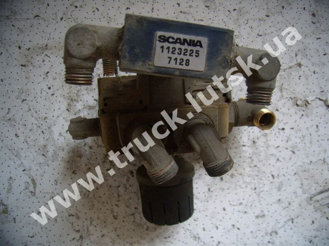 Ускорительный клапан Wabco Scania 9730110500 1425183 1342598 Луцк - изображение 1