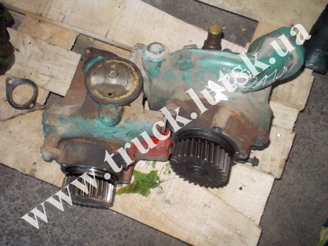 Помпа воды Volvo FH12 D12C,D12D 8170313 Луцк - изображение 1