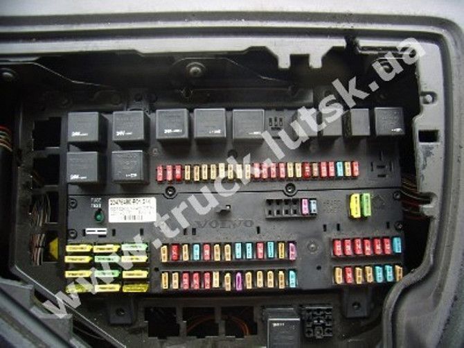 Блок предохранителей и реле Volvo Euro3-5 20367520 20476480 20568055 Луцк - изображение 1